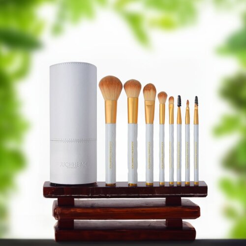 Brush box with 8 high-quality brushes